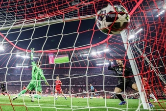 Arsenal bị đe dọa ở chung kết Champions League
