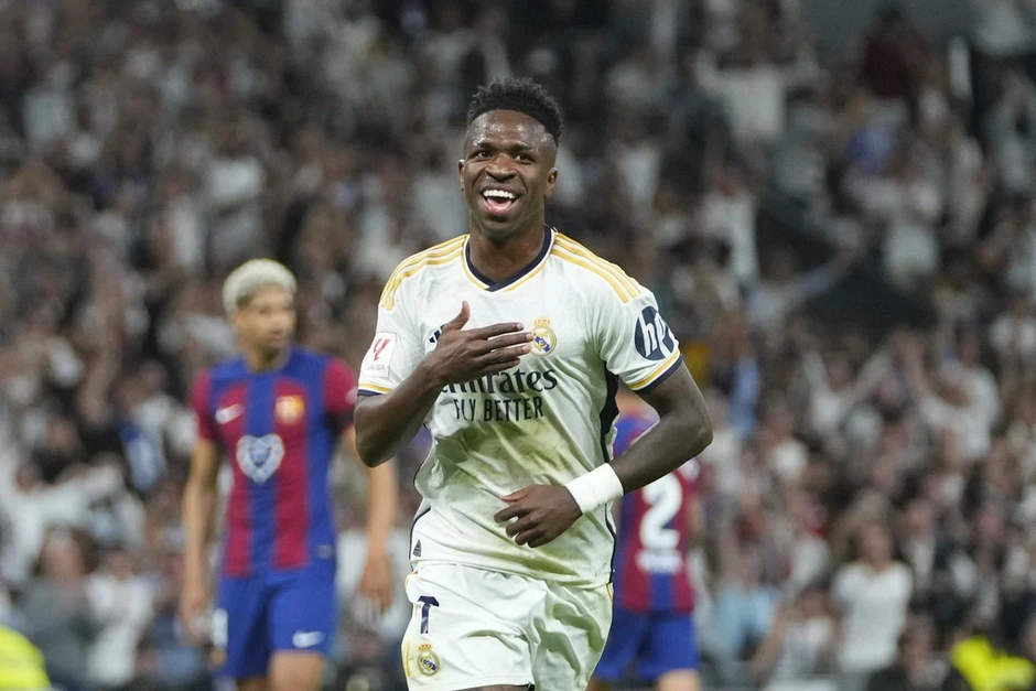 Arsenal cân nhắc chiêu mộ Vinicius - Báo TinVina Arsenal cân nhắc chiêu mộ Vinicius - Báo TinVina