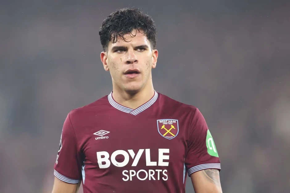 Arsenal đấu MU cho chữ ký của ngôi sao Premier League Arsenal đấu MU cho chữ ký của ngôi sao Premier League