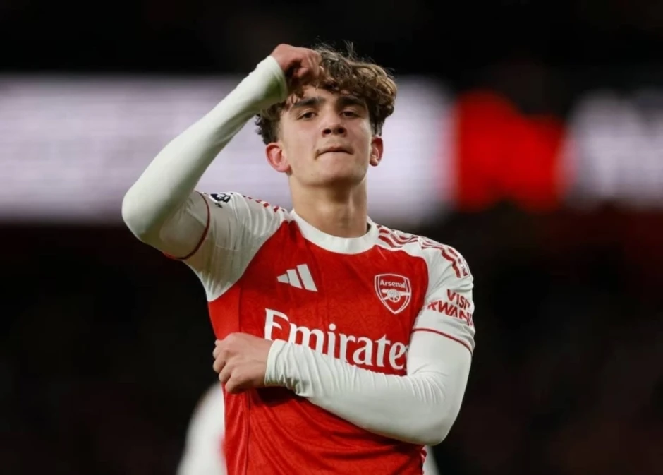 Arsenal nguy cơ mất Dowman vì kỳ thi trung học - Báo TinVina Arsenal nguy cơ mất Dowman vì kỳ thi trung học - Báo TinVina