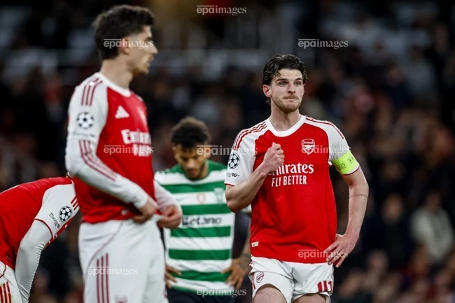 Arsenal sẩy chân trước Man City chẳng khác gì tự tay dâng cúp Arsenal sẩy chân trước Man City chẳng khác gì tự tay dâng cúp
