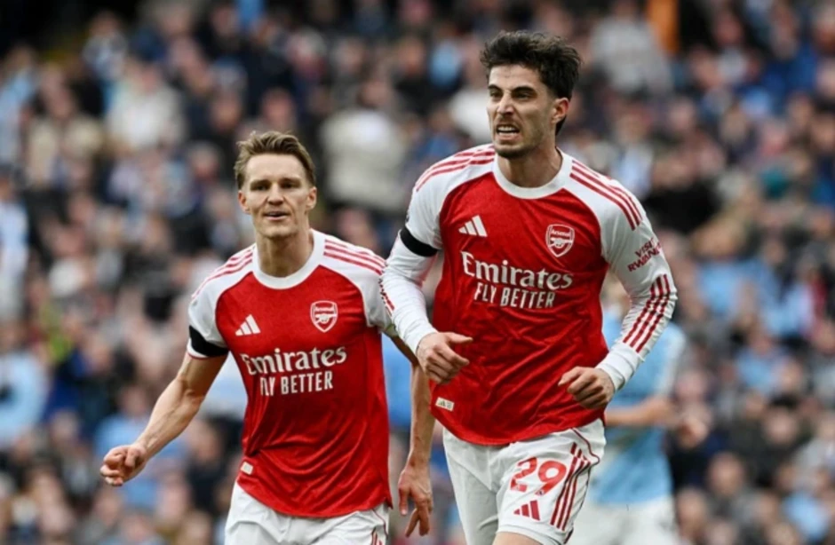 Arsenal vẫn còn 73% cơ hội vô địch Ngoại hạng Anh - Báo TinVina