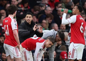 Arsenal xiêu vẹo ở tứ kết Champions League
