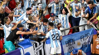 Báo Anh đặt dấu hỏi về việc tiền đạo Argentina thoát thẻ đỏ - Báo TinVina