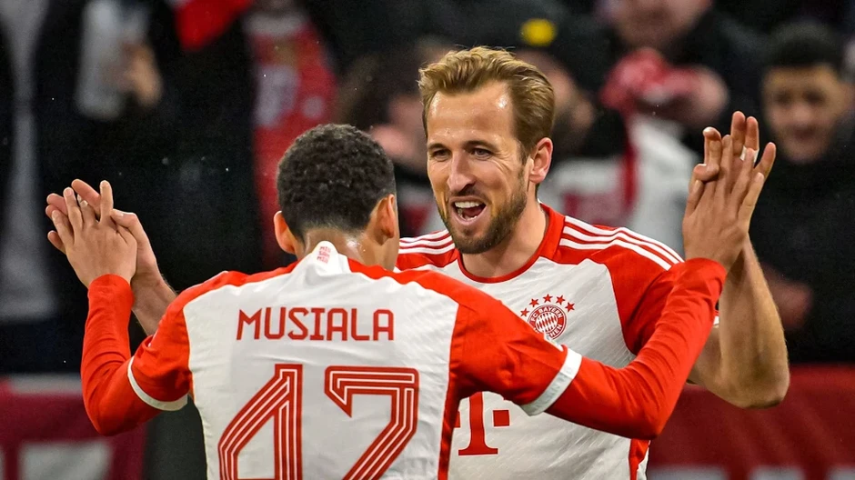 Bayern tái đấu PSG chờ mưa bàn thắng
