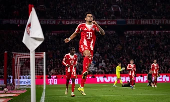 Bayern tạo khoảng cách 14 điểm ở Bundesliga