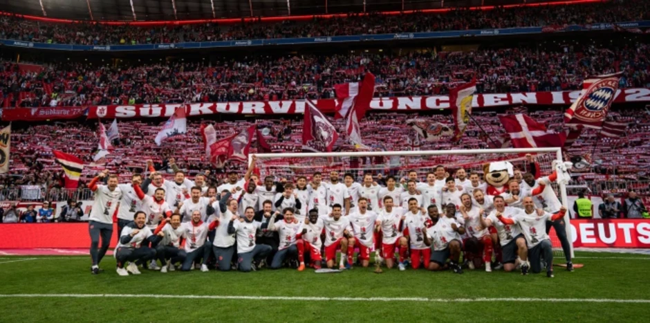 Bayern vô địch Bundesliga sớm 4 vòng Bayern vô địch Bundesliga sớm 4 vòng