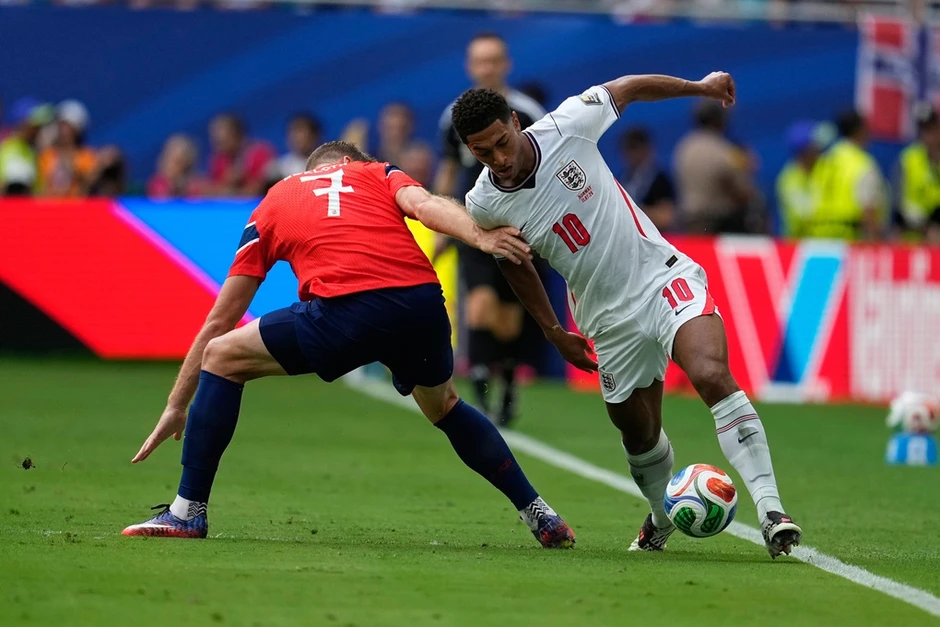 Bellingham nhận điểm 10 ở tứ kết World Cup - Báo TinVina