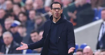 Bên trong vụ sa thải Rosenior và lập trường của Chelsea về HLV mới