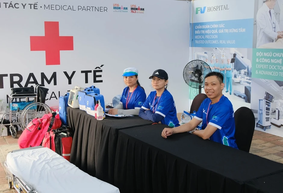 Bệnh viện FV tạo lá chắn y tế cho hàng nghìn VĐV Ironman 70.3