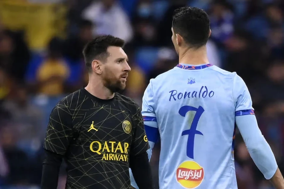 Bị chê thua Messi, Ronaldo có hành động âm thầm gây sốc Bị chê thua Messi, Ronaldo có hành động âm thầm gây sốc