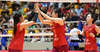 Bóng chuyền nữ Việt Nam hạ Philippines trận ra quân SEA V.Cup