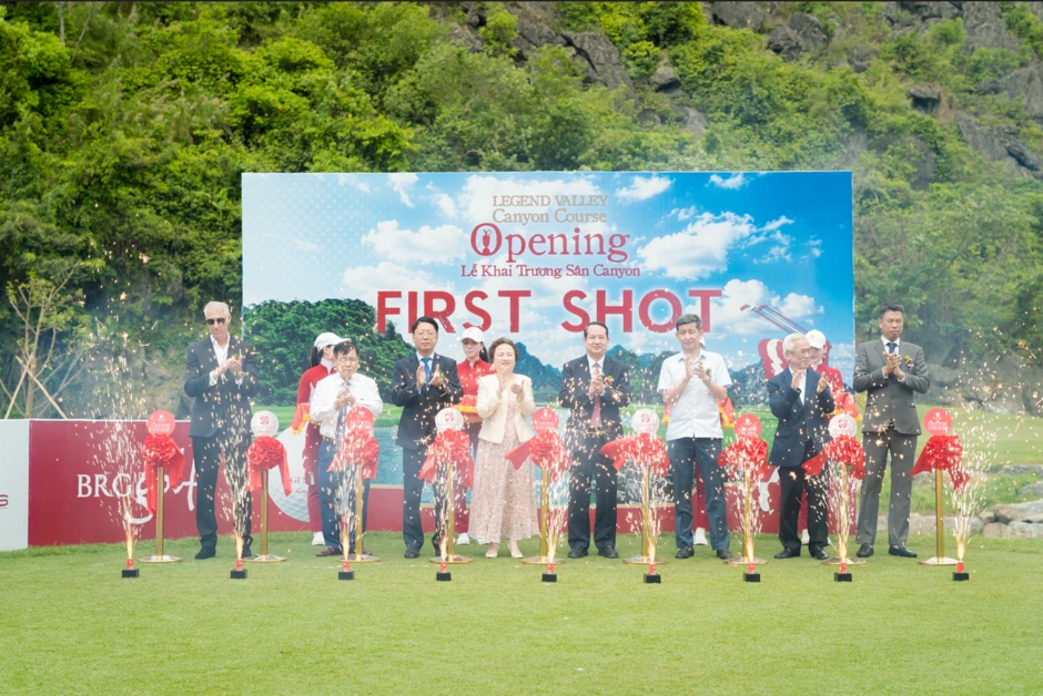 BRG Golf khai trương sân Canyon Course: Tuyệt tác đẳng cấp quốc tế giữa miền di sản