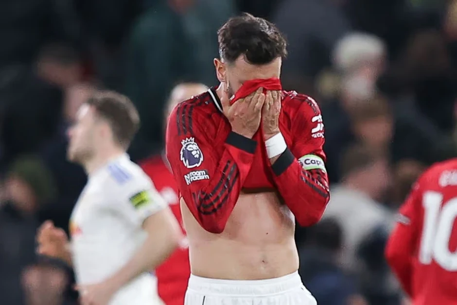 Bruno Fernandes bật khóc vì không được gia nhập Tottenham Bruno Fernandes bật khóc vì không được gia nhập Tottenham