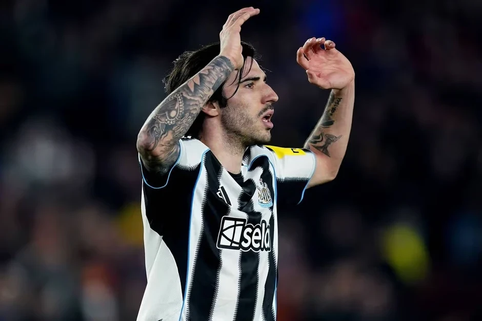 Bruno Fernandes vào cuộc khi MU nhắm đến thương vụ chuyển nhượng chấn động Bruno Fernandes vào cuộc khi MU nhắm đến thương vụ chuyển nhượng chấn động