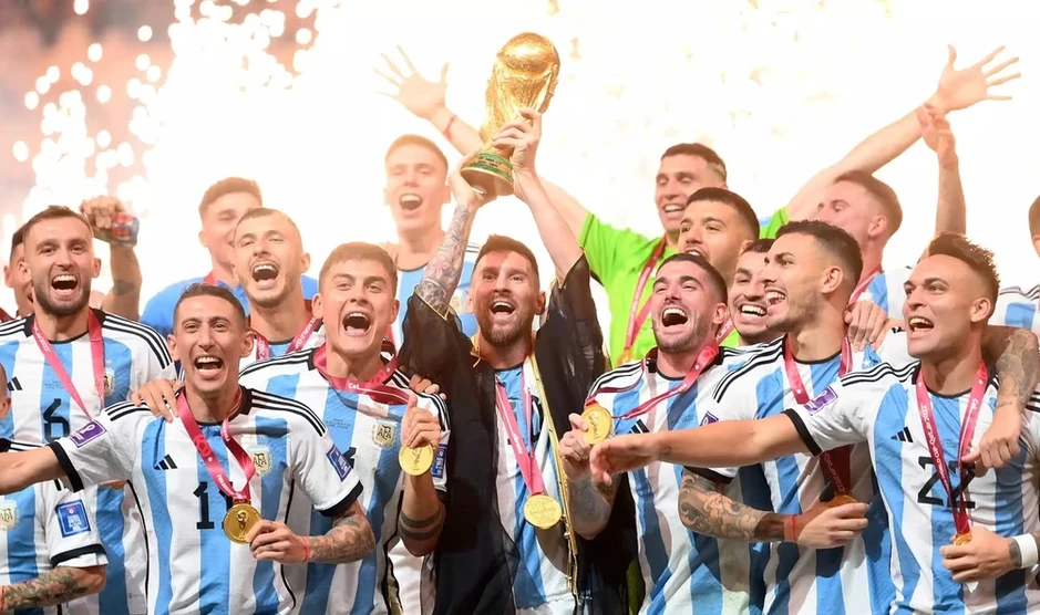 Cả thế giới già đi, Messi thì không Cả thế giới già đi, Messi thì không