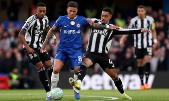 Cập nhật Ngoại Hạng Anh hôm nay: Chelsea hụt hơi trước Man Utd
