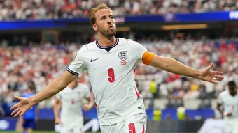 Carragher: 'Kane toàn diện hơn Haaland' - Báo TinVina