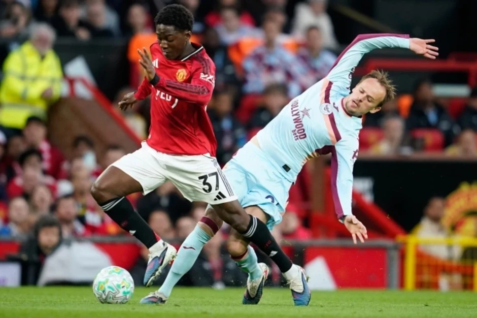 Carrick ngầm trách Amorim - Báo TinVina Carrick ngầm trách Amorim - Báo TinVina
