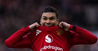 Casemiro sẽ ở lại MU mùa giải tới