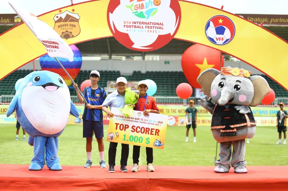 Chân dung nhà vô địch đầu tiên Festival bóng đá quốc tế Chân dung nhà vô địch đầu tiên Festival bóng đá quốc tế