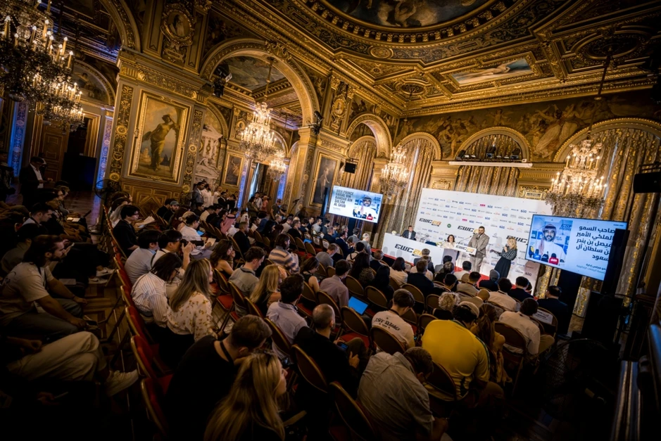 Chia tay World Cup, Cristiano Ronaldo đồng hành eSports World Cup 2026 tại Paris