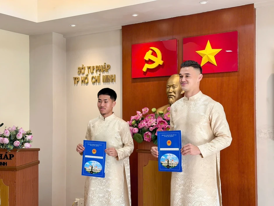 Chính thức nhập tịch, Patrik Lê Giang và Khoa Ngô sẵn sàng cho giấc mơ tuyển Việt Nam