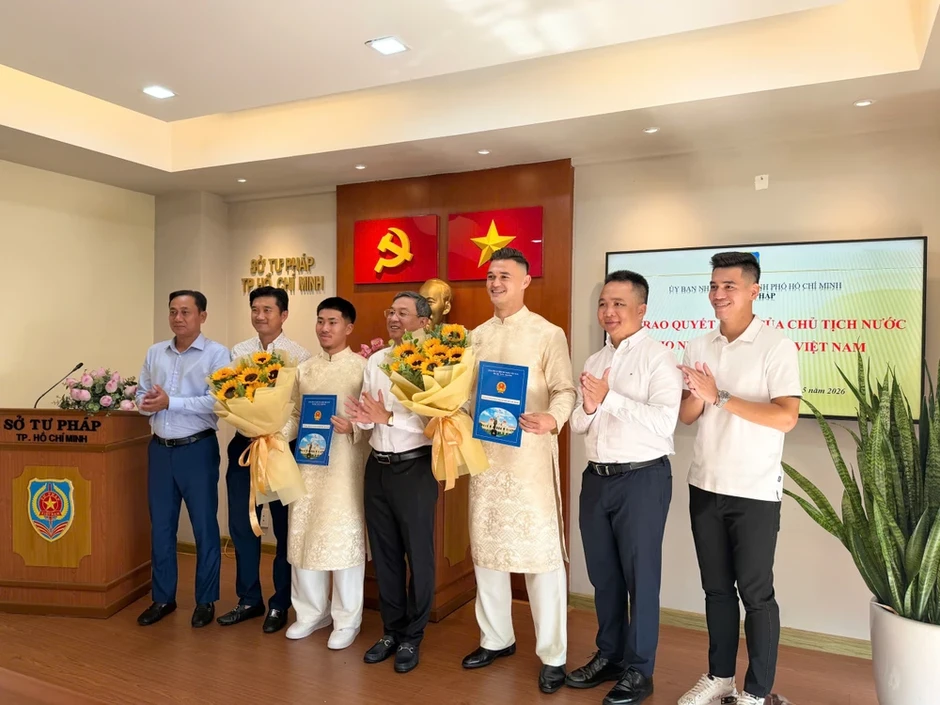 Chính thức nhập tịch, Patrik Lê Giang và Khoa Ngô sẵn sàng cho giấc mơ tuyển Việt Nam
