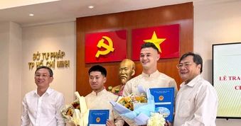Chính thức nhập tịch, Patrik Lê Giang và Khoa Ngô sẵn sàng cho giấc mơ tuyển Việt Nam