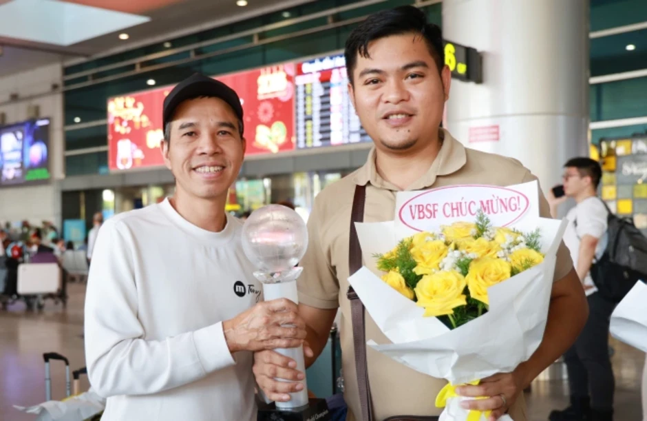 Cơ thủ Quyết Chiến: 'Chúng tôi hy sinh Tết để vô địch thế giới' Cơ thủ Quyết Chiến: 'Chúng tôi hy sinh Tết để vô địch thế giới'