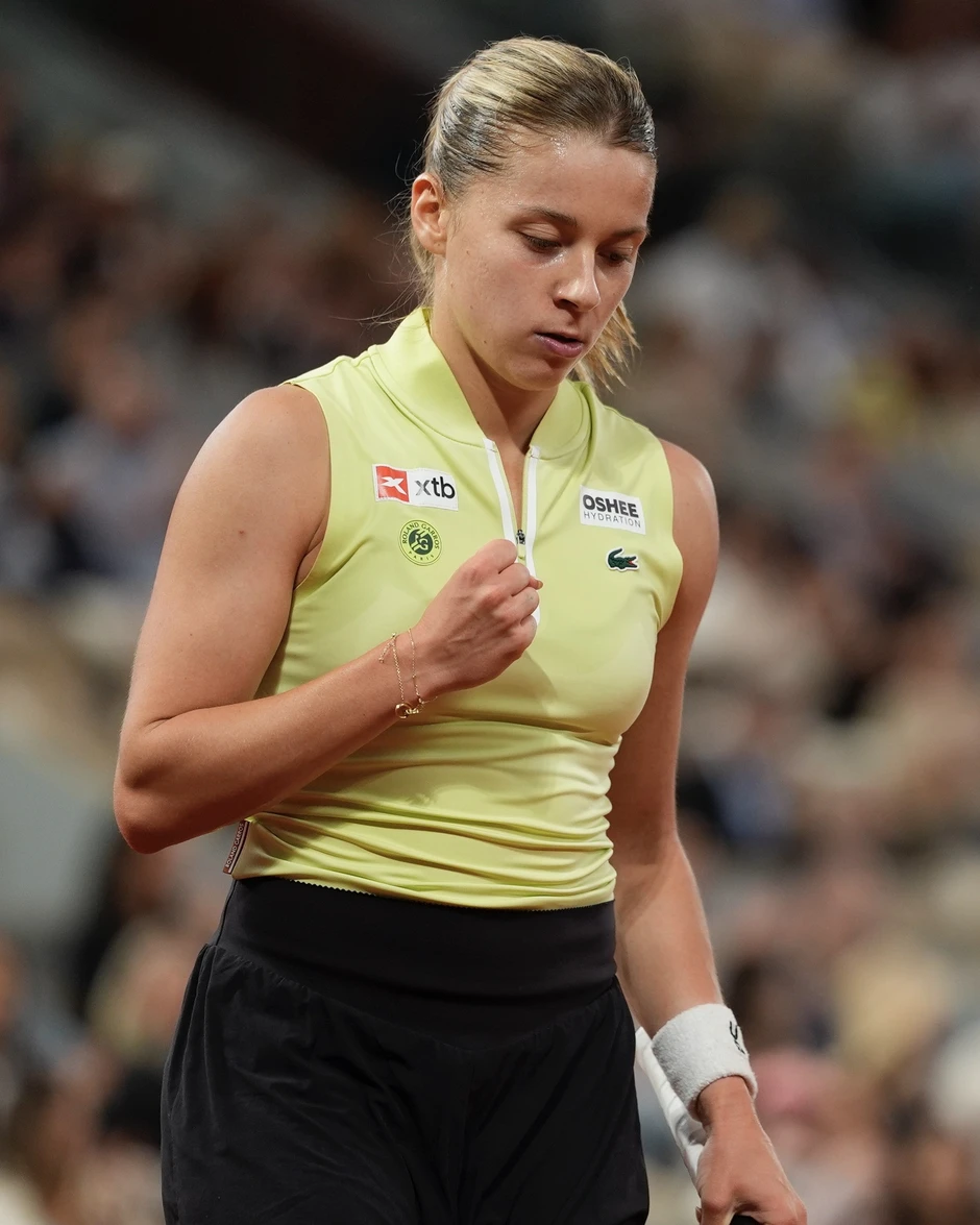 Cổ tích Roland Garros: Tay vợt hạng 114 thế giới vào chung kết Grand Slam Cổ tích Roland Garros: Tay vợt hạng 114 thế giới vào chung kết Grand Slam