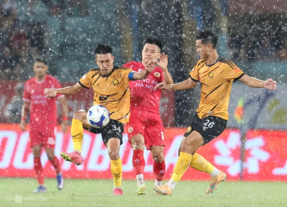 Công an Hà Nội vô địch V-League sớm 3 vòng Công an Hà Nội vô địch V-League sớm 3 vòng