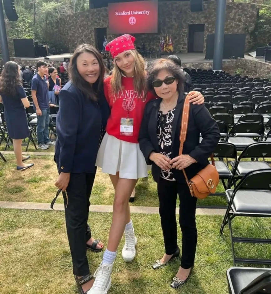 'Công chúa tuyết' qua lời kể của bạn cùng phòng Đại học Stanford 'Công chúa tuyết' qua lời kể của bạn cùng phòng Đại học Stanford