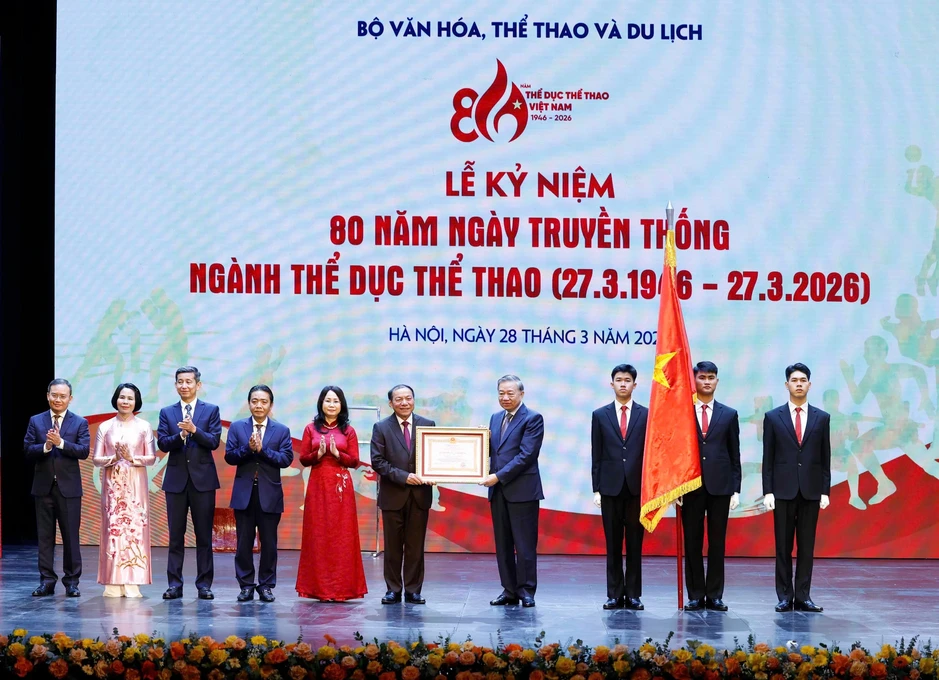 Cục Thể dục Thể thao Việt Nam nhận Huân chương Lao động hạng Nhất Cục Thể dục Thể thao Việt Nam nhận Huân chương Lao động hạng Nhất