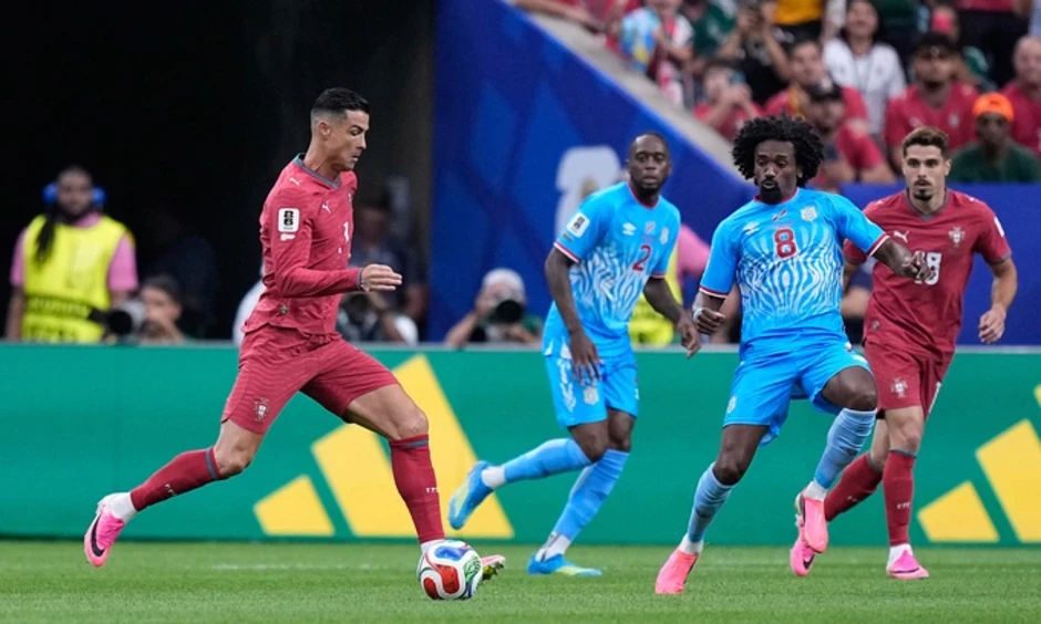 Dalot: 'Áp lực càng lớn, Ronaldo càng nguy hiểm' - Báo TinVina Dalot: 'Áp lực càng lớn, Ronaldo càng nguy hiểm' - Báo TinVina