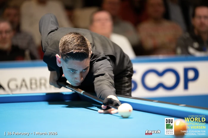 Đánh bại chủ nhà Đức, Quyết Chiến và Thanh Tự vô địch billiards carom thế giới Đánh bại chủ nhà Đức, Quyết Chiến và Thanh Tự vô địch billiards carom thế giới