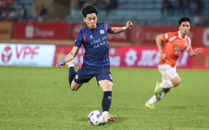 Đấu sớm vòng 19 V-League: Khó ngăn cản Câu lạc bộ Hà Nội Đấu sớm vòng 19 V-League: Khó ngăn cản Câu lạc bộ Hà Nội
