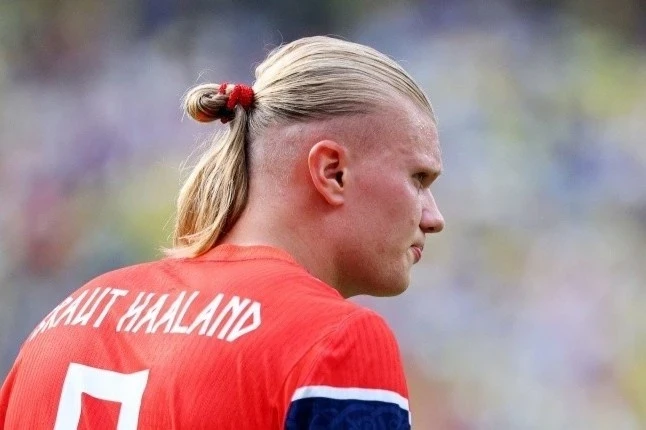 Dây buộc tóc của Haaland 'cháy hàng' dịp World Cup 2026 Dây buộc tóc của Haaland 'cháy hàng' dịp World Cup 2026