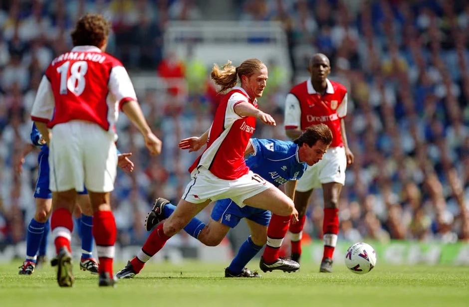 'Điều tôi hối tiếc nhất là gia nhập Chelsea thay vì MU'