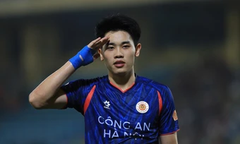 Đình Bắc lần đầu ghi bàn sau 500 ngày ở V-League
