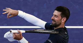 Djokovic vào vòng 4 Indian Wells sau 9 năm