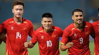Đỗ Hoàng Hên lần đầu ra sân, góp mặt trong chiến thắng của ĐTQG Việt Nam