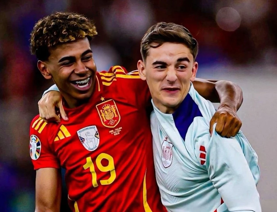Đội tuyển Tây Ban Nha công bố danh sách sơ bộ dự World Cup 2026: Lão tướng bị loại Đội tuyển Tây Ban Nha công bố danh sách sơ bộ dự World Cup 2026: Lão tướng bị loại