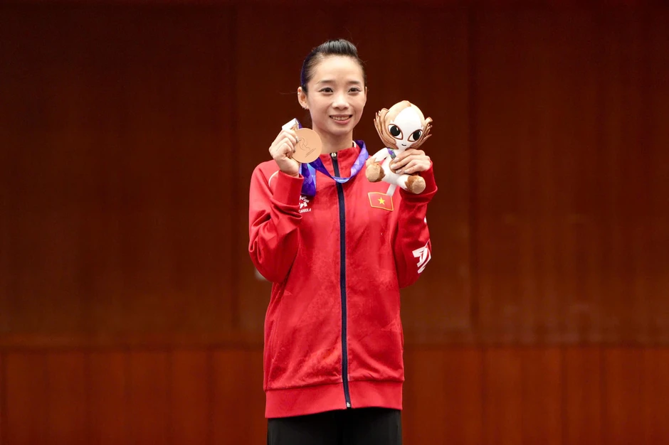 Dương Thúy Vi - 'cây trường xuân' của Wushu Việt Nam Dương Thúy Vi - 'cây trường xuân' của Wushu Việt Nam