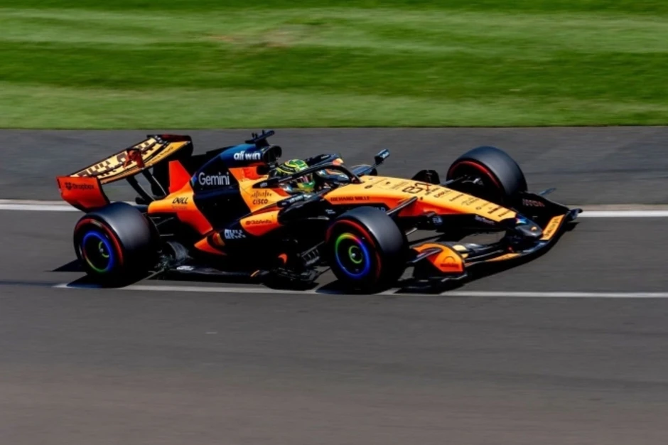 F1 trước nguy cơ 'đẽo cày giữa đường' F1 trước nguy cơ 'đẽo cày giữa đường'