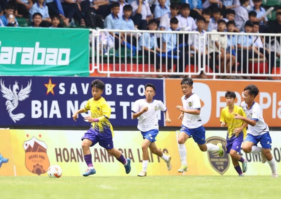 Festival Bóng đá Quốc tế U14 Gia Lai 2026: Hành trình đăng quang của U14 Hà Nội Festival Bóng đá Quốc tế U14 Gia Lai 2026: Hành trình đăng quang của U14 Hà Nội