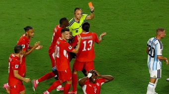 FIFA bảo vệ quyết định VAR ở trận Argentina thắng Thụy Sĩ - Báo TinVina
