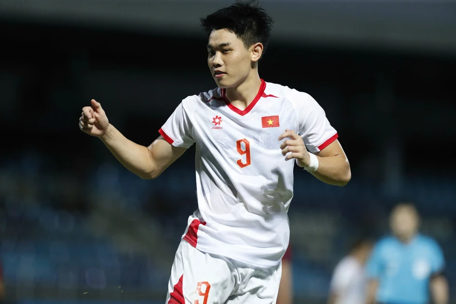 FIFA gọi Việt Nam là đội tuyển mạnh nhất Đông Nam Á FIFA gọi Việt Nam là đội tuyển mạnh nhất Đông Nam Á
