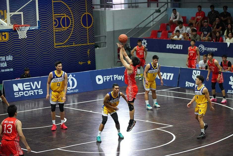 FPT Play phát sóng tất cả các giải bóng rổ thuộc VBF trong 3 năm FPT Play phát sóng tất cả các giải bóng rổ thuộc VBF trong 3 năm