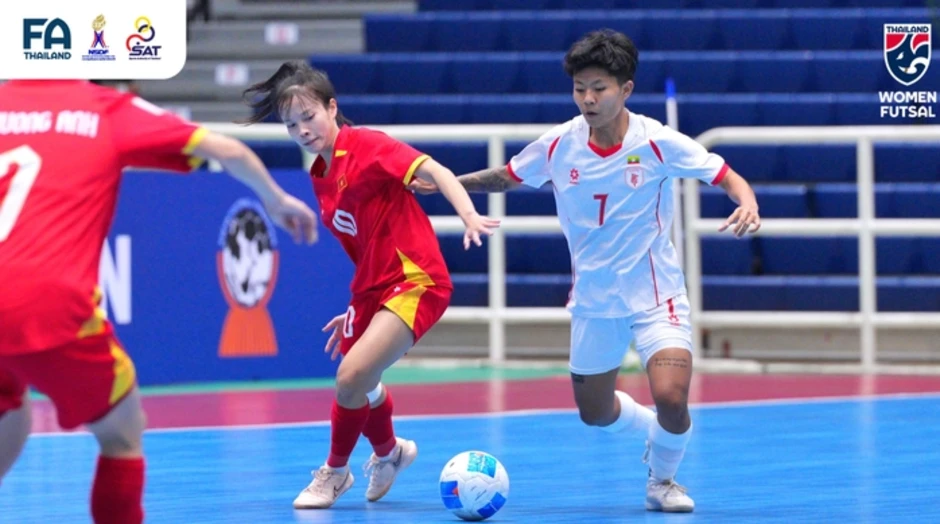 Futsal nữ Việt Nam ngược dòng, rộng cửa vào bán kết Giải Đông Nam Á Futsal nữ Việt Nam ngược dòng, rộng cửa vào bán kết Giải Đông Nam Á